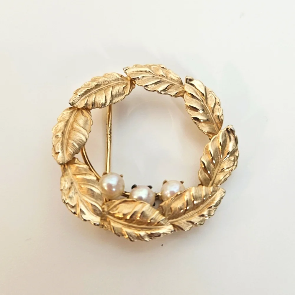 12k 1/20 Gold filled vintage wreath brooch binder brothers stamped